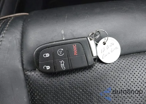 2015 Chrysler 200 C из США, поврежденный, VIN 1C3CCCCG7FN509548